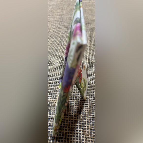 Picture Frame Floral Paper Print Holds 3.5”X5” 1998 Polardreams International - Picture 2 of 6